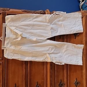 Low rise cargo capris 13